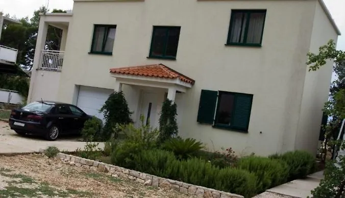 Apartman 3785-1 For 4 Pers In